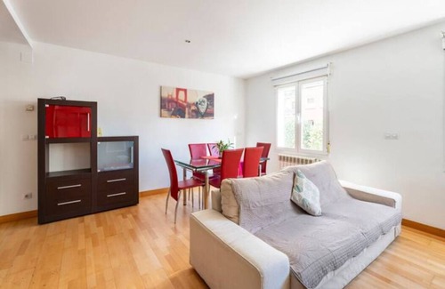 Milagrosa Apartment | Beautiful and cozy apartment in Pamplona.