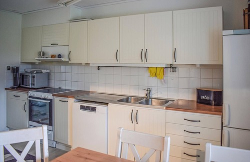 Brandstorp Apartment | Beautiful and functional vacation apartment with a view of Lake Vättern and the island of Visingsö.