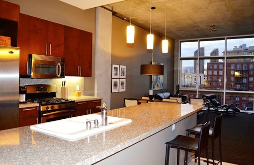 East Village Condo | Beautiful and Modern East Village/Ballpark Loft in the Center of Downtown