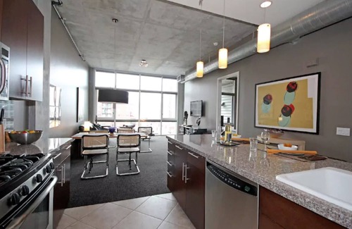 East Village Condo | Beautiful and Modern East Village/Ballpark Loft in the Center of Downtown