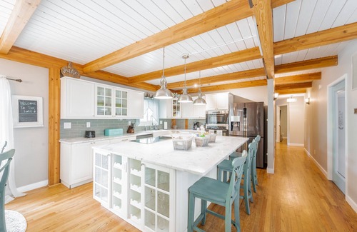 Livingston House | Beautiful and Private 6000 sqft waterfront home with private dock and hot tub!