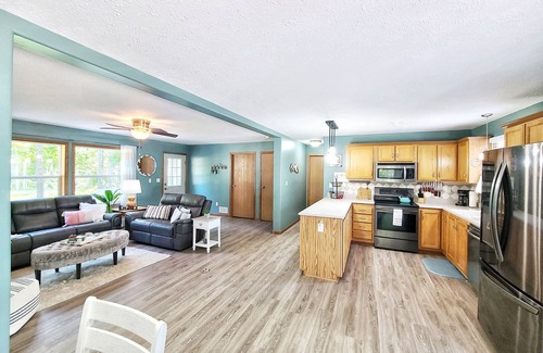 Wauksaukee Cottage | Beautiful and relaxing house on Long Lake