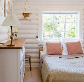 Melby House | Beautiful And Romantic Cottage With Swimmingpool