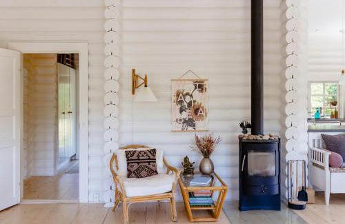 Melby House | Beautiful And Romantic Cottage With Swimmingpool