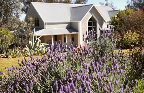 Loomberah House | Beautiful and spacious family friendly country escape!
