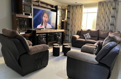 Huancayo Apartment | Beautiful and spacious apartment in downtown Huancayo!