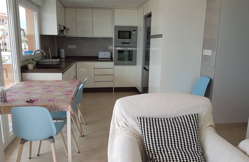 Coveta Fuma Apartment | BEAUTIFUL APARTMENT VACATION RENTAL PLAYA SAN JUAN ALICANTE