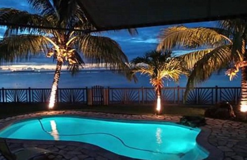 Tombeau Bay Apartment | Beautiful apartment. Le Bi-Dul, by the sea, waterfront with swimming pool