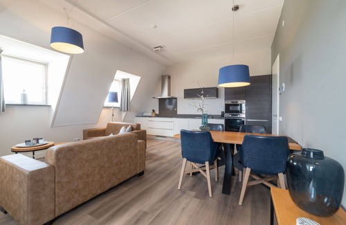 Colijnsplaat Apartment | Beautiful apartment for 4 people with WIFI, hot tub, TV and balcony