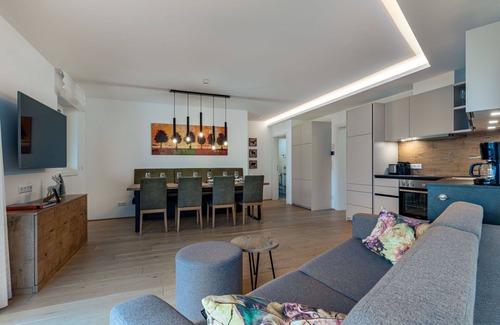 Annenheim Apartment | Beautiful apartment for 3 guests with WIFI, TV, balcony and parking
