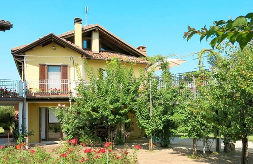 Cortiglione Apartment | Beautiful apartment for 5 people with A/C, WIFI, TV, terrace, pets allowed and parking
