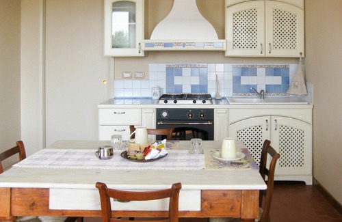Cossombrato Apartment | Beautiful apartment for 4 guests with pool, WIFI, A/C, TV, patio, pets allowed and parking