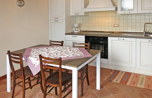 Cossombrato Apartment | Beautiful apartment for 9 people with A/C, pool, WIFI, TV, patio and pets allowed