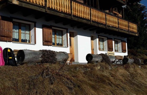 Bettmeralp Apartment | Beautiful apartment for 4 people with WIFI, TV and balcony