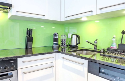 Blausee Apartment | Beautiful apartment for 3 people with WIFI, hot tub, TV, terrace, panoramic view and parking