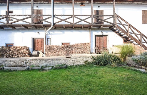 Horni Plana Villa | Beautiful apartment in villa for 4 people with pool, WIFI, TV and pets allowed