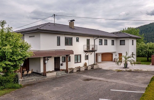 Feldkirchen in Kaernten Apartment | Beautiful apartment for 6 guests with WIFI, TV and balcony