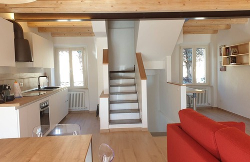 Recanati Old Town Apartment | Beautiful apartment for 4 people with A/C, WIFI, TV, balcony and parking, close to Porto Recanati