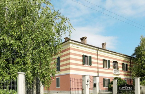 Castelletto Merli Apartment | Beautiful apartment for 4 people with WIFI, TV, patio, pets allowed and parking