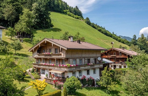 Hippach-Schwendberg Apartment | Beautiful apartment for 8 people with WIFI, TV, patio and parking