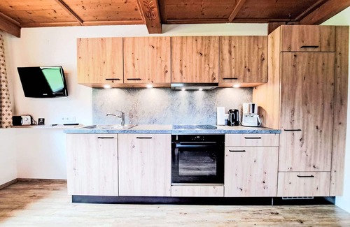 Laimach Apartment | Beautiful apartment for 8 people with balcony and parking