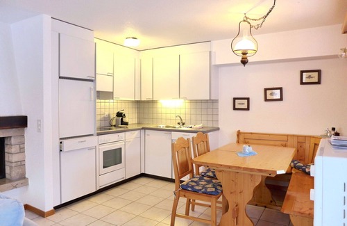 Buerchen Apartment | Beautiful apartment for 5 people with WIFI, TV, patio, pets allowed and panoramic view