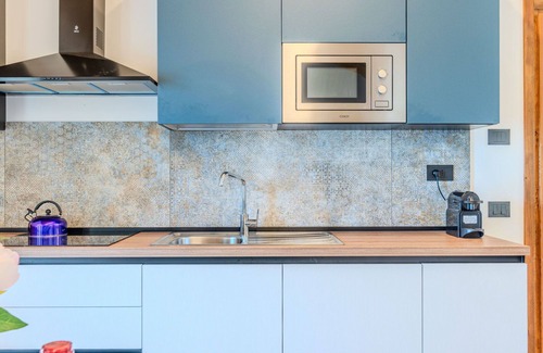 Verceia Apartment | Beautiful apartment for 4 guests with WIFI, A/C, TV, balcony and parking