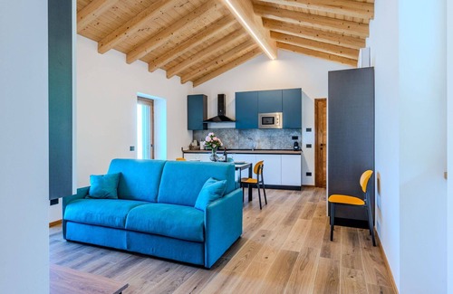 Verceia Apartment | Beautiful apartment for 4 guests with WIFI, A/C, TV, balcony and parking