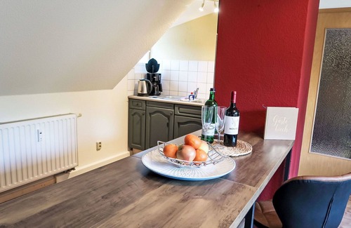 Waltersdorf Apartment | Beautiful apartment for 5 people with WIFI, TV, pets allowed and parking