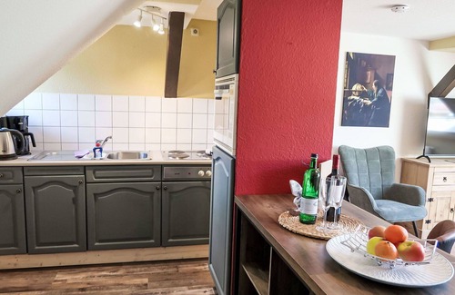Waltersdorf Apartment | Beautiful apartment for 5 people with WIFI, TV, pets allowed and parking