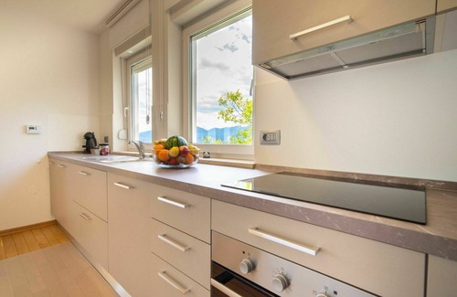 Kastav Apartment | Beautiful apartment for 4 people with pool, WIFI, A/C, TV, terrace, panoramic view and parking