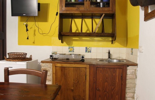 Granarola Apartment | Beautiful apartment for 4 people with pool, WIFI, A/C, TV, patio, pets allowed and parking