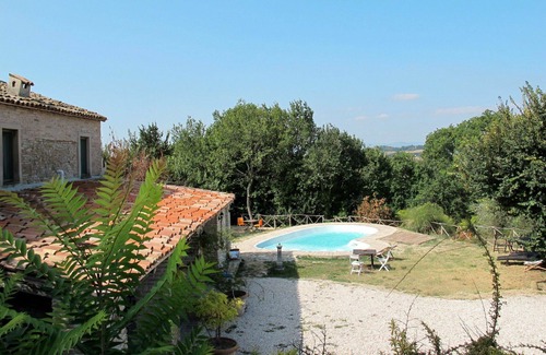 Granarola Apartment | Beautiful apartment for 4 people with pool, WIFI, A/C, TV, patio, pets allowed and parking