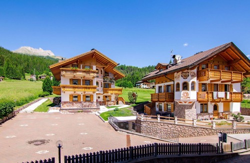 Soraga Apartment | Beautiful apartment for 8 people with WIFI, TV, balcony and parking
