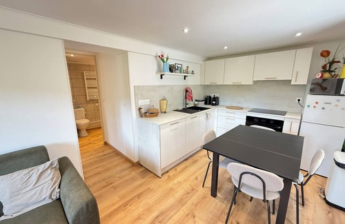 Guillaumes Apartment | Beautiful apartment in the heart of nature with garden