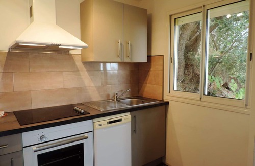 Partinello Apartment | Beautiful apartment for 2 guests with WIFI, A/C, TV, patio, pets allowed, panoramic view and par.