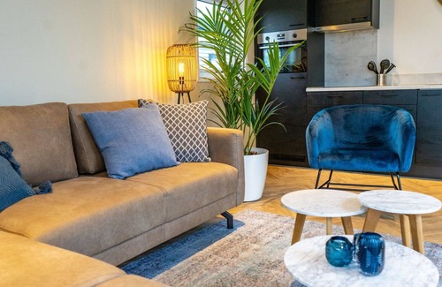 De Koog House | Beautiful apartment in villa for 4 guests with A/C, WIFI, TV, terrace and parking