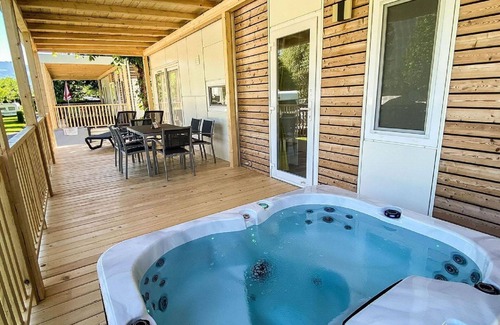 Ossiach House | Beautiful apartment in villa for 4 people with WIFI, TV, terrace and parking