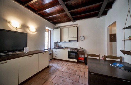 Sirmione Old Town Apartment | Beautiful apartment in the heart of Sirmione
