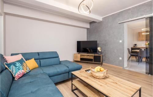 Opric Apartment | Beautiful Apartment In Lovran With Wifi
