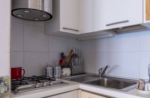 Ospedaletti Apartment | Beautiful apartment for 4 guests with WIFI, A/C, pool, terrace and pets allowed