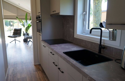 Vleteren House | Beautiful apartment in villa for 6 people with WIFI, TV, terrace and parking