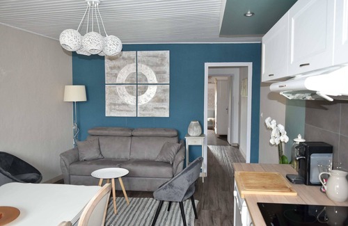 Pezenas Apartment | Beautiful apartment T3, private parking "Au logis de Pézenas".