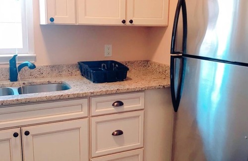 Downtown Greensboro Apartment | Beautiful apartment in Historic Downtown area, perfect for long term stays