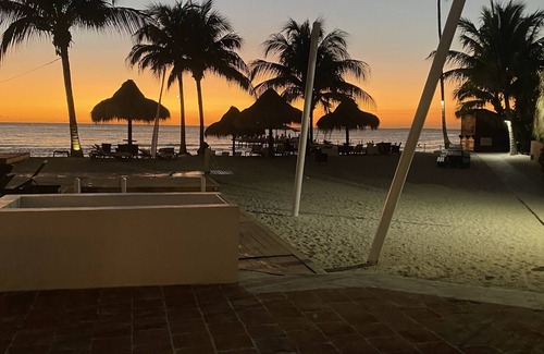 Dominicus Apartment | Beautiful apartment with private beach