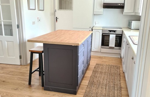 Little Walsingham Ski Chalet | Beautiful Beach Chalet Bungalow in North Norfolk Coastline