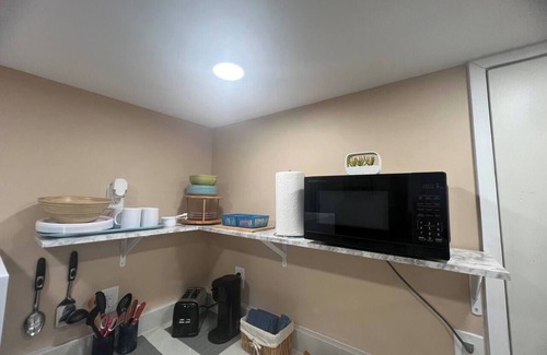Jacksonville Beach Apartment | Beautiful Beach Studio~only 5 Minutes from the Beach