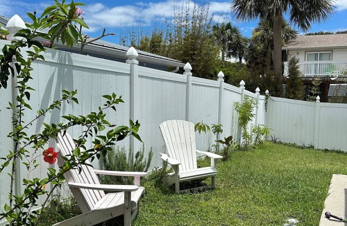 Horton Shores House | Beautiful beach house at walking distance from the Beach and Surf.