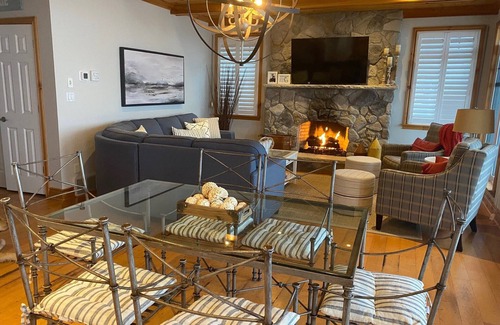 Long Point Cottage | Beautiful Beachfront Family Cottage