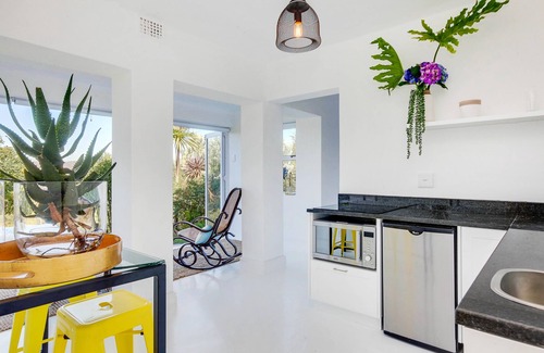 Newlands House | Beautiful Bishopscourt home with views